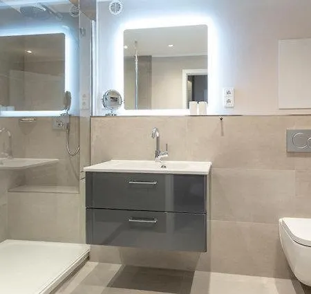 S27_33_ Long Island דירה *